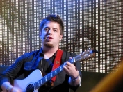 Lee DeWyze - Mansfield MA Idols Live 2010