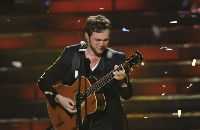 AMERICAN IDOL: The Season 11 winner Phillip Phillips performs his victory song during the sason 11 AMERICAN IDOL GRAND FINALE at the Nokia Theatre on Weds. May 23, 2012 in Los Angeles, California.  CR: Michael Becker/FOX