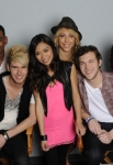 AMERICAN IDOL: Top 7 (with save): L-R: Holly Cavanaugh, Josh Ledet, Colton Dixon, Jessica Sanchez (saved), Elise Testone, Phillip Phillips and Skylar Laine. CR: Michael Becker / FOX.