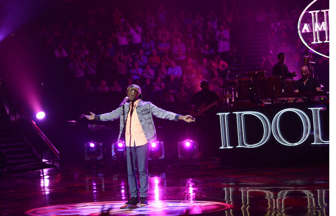 AMERICAN IDOL: Burnell Taylor performs in front of the judges on AMERICAN IDOL airing live Wednesday, March 6 (8:00-10:00PM ET/PT) on FOX. CR: Michael Becker  / FOX. Copyright: FOX.