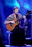 AMERICAN IDOL: Phillip Phillips performs in front of the judges on AMERICAN IDOL airing Wednesday, May 16 (8:00-10:00 PM ET/PT) on FOX. CR: Michael Becker / FOX.