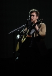 AMERICAN IDOL: Phillip Phillips performs on AMERICAN IDOL airing Wednesday, May 9 (8:00-10:00 PM ET/PT) on FOX. CR: Michael Becker / FOX.