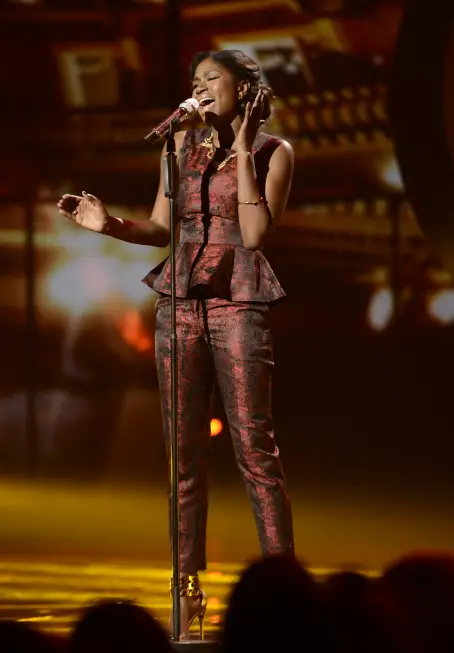 AMERICAN IDOL: Amber Holcomb performs on AMERICAN IDOL Wednesday, May 1 (8:00-10:00 PM ET/PT) on FOX. CR: Michael Becker/ FOX. Copyright: FOX.