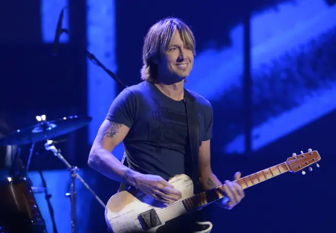 AMERICAN IDOL: Keith Urban performs on AMERICAN IDOL airing Thursday, March 28 (8:00-9:00 PM ET/PT) on FOX.