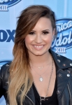 486801817JA00150_Fox_s_Amer
