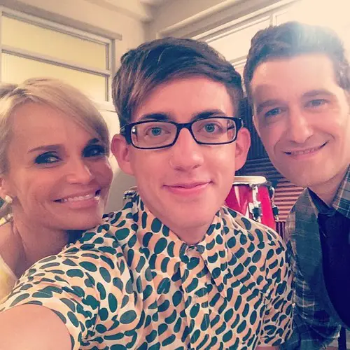 glee100-bts-13