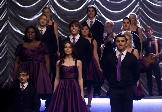 GLEE: The members of New Directions perform at Regionals in the 