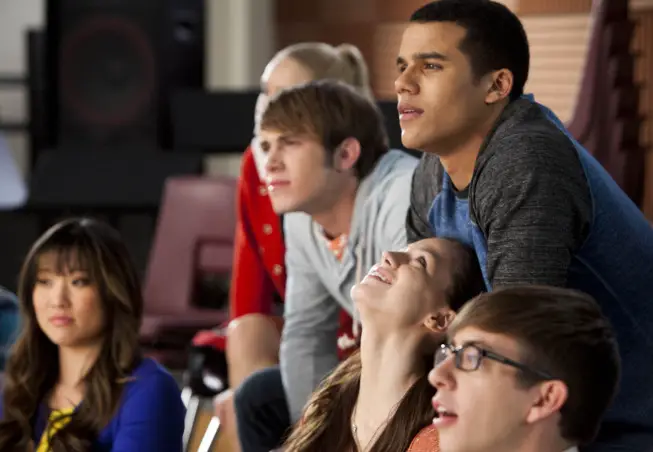 GLEE: The glee club is challenged to find their inner powerhouse for