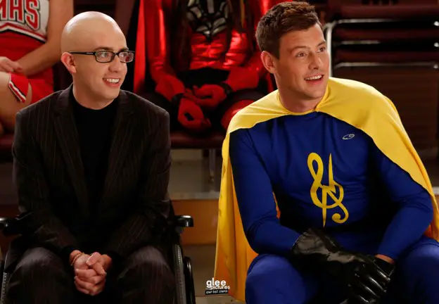 GLEE: Artie (Kevin McHale, L) and Finn (Cory Monteith, R) in the all-new "Dynamic Duets" episode of GLEE airing Thanksgiving night Thursday, Nov. 22 (9:00-10:00 PM ET/PT) on FOX. ©2012 Fox Broadcasting Co. CR: Jordin Althaus/FOX