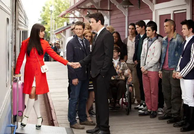 GLEE: Rachel (Lea Michele, L) says goodbye to Finn (Cory Monteith, third from L) and the rest of the glee club as she heads to New York in the "Goodbye" season finale episode of GLEE airing Tuesday, May 22 (9:00- 10:00 PM ET/PT) on FOX. Also pictured L-R: Heather Morris, Matthew Morrison, Jayma Mays, Chord Overstreet, Dianna Agron, Amber Riley, Kevin McHale, Samuel Larsen, Damian McGuinty, Harry Shum Jr., Darren Criss, Mark Salling and Chris Colfer.  Â©2012 Fox Broadcasting Co. CR: Adam Rose/FOX