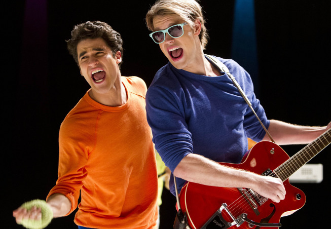 GLEE: Blaine (Darren Criss, L) and Sam (Chord Overstreet, R) perform in the "Guilty Pleasure" episode of GLEE airing Thursday, March 21 (9:00-10:00 PM ET/PT) on FOX. Â©2013 Fox Broadcasting Co. Cr: Adam Rose/FOX