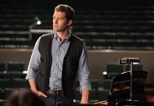 GLEE: Will (Matthew Morrison, R) enlists the members of New Directions to 'unplug" and perform acoustic numbers in the "Lights Out" episode of GLEE airing Thursday, April 25 (9:00-10:00 PM ET/PT) on FOX. Â©2013 Fox Broadcasting Co. CR: Eddy Chen/FOX