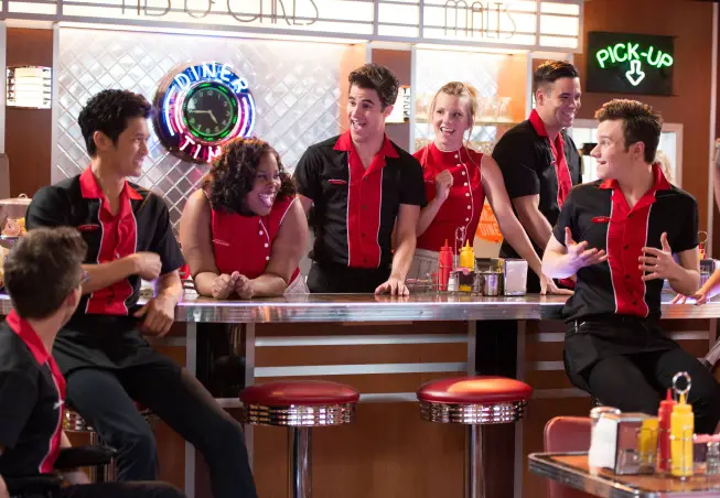 GLEE: In a dream, glee club members old and new move to New york in the "New Directions" episode of GLEE airing Tuesday, March 25 (9:00-10:00 PM ET/PT) on FOX. ©2014 Broadcasting Co. CR: Eddy Chen/FOX