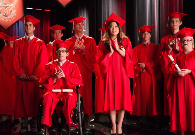 GLEE: L-R: Blaine (Darren Criss), Artie (Kevin McHale), Sam (Chord Overstreet), Tina (Jenna Ushkowitz) and Becky (Lauren Potter) graduate in the "New Directions" episode of GLEE airing Tuesday, March 25 (9:00-10:00 PM ET/PT) on FOX. Â©2014 Broadcasting Co. CR: Eddy Chen/FOX