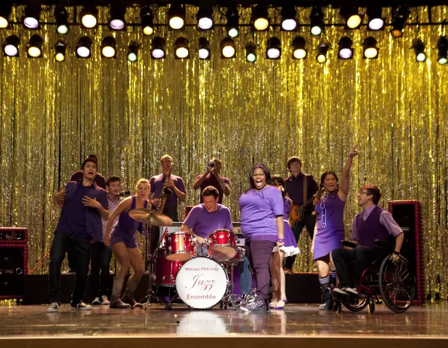 GLEE:"New Directions" perform in the Season Three premiere episode "The Purple Piano Project" of GLEE airing Tuesday,  Sept. 20 (8:00-9:00 PM ET/PT) on FOX. ©2011 Fox Broadcasting Co. Cr: Adam Rose/FOX