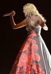 grammy2013-carrieunderwood-6