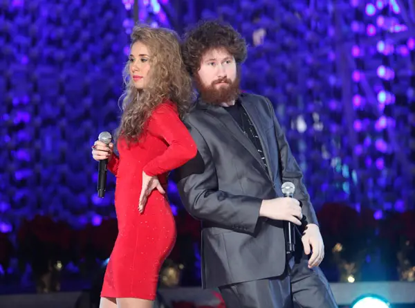 LOS ANGELES, CA - DECEMBER 02:  Singers Haley Reinhart (L) and Casey Abrams perform at the 4th Annual Holiday Tree Lighting at L.A. LIVE on December 2, 2011 in Los Angeles, California.  (Photo by Jesse Grant/WireImage) *** Local Caption *** Haley Reinhart;Casey Abrams;