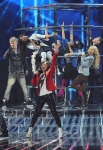 THE X FACTOR: Contestants inTENsity perform in front of the judges on THE X FACTOR airing Tuesday, Oct. 25 (8:00-10:30 PM ET/PT) on FOX. CR: Ray Mickshaw / FOX.