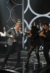 THE X FACTOR: Top 3 Perform: Chris Rene performs on THE X FACTOR Dec. 21 (8:00-9:30 PM ET/PT) on FOX. THE X FACTOR Finale airs Wed., Dec. 21 and Thurs., Dec. 22 on FOX. CR: Ray Mickshaw / FOX.