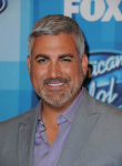 AMERICAN IDOL: Taylor Hicks arrives for the AMERICAN IDOL Finale airing Thursday, April 7 (8:00-10:06 PM ET Live/PT tape-delayed) on FOX. © 2016 FOX Broadcasting Co. Cr: Scott Kirkland/FOX