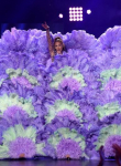 AMERICAN IDOL: Judge Jennifer Lopez performs during the AMERICAN IDOL Finale airing Thursday, April 7 (8:00-10:06 PM ET Live/PT tape-delayed) on FOX. © 2016 FOX Broadcasting Co. Cr: Ray Mickshaw/FOX