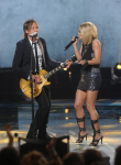 AMERICAN IDOL: Judge Keith Urban and Idol Carrie Underwood perform during the AMERICAN IDOL Finale airing Thursday, April 7 (8:00-10:06 PM ET Live/PT tape-delayed) on FOX. © 2016 FOX Broadcasting Co. Cr: Ray Mickshaw/FOX