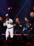 AMERICAN IDOL: Idols return to the stage to perform during the AMERICAN IDOL Finale airing Thursday, April 7 (8:00-10:06 PM ET Live/PT tape-delayed) on FOX. © 2016 FOX Broadcasting Co. Cr: Ray Mickshaw/FOX