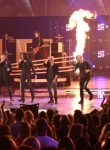 AMERICAN IDOL: Kara DioGuardi performs during the AMERICAN IDOL Finale airing Thursday, April 7 (8:00-10:06 PM ET Live/PT tape-delayed) on FOX. © 2016 FOX Broadcasting Co. Cr: Ray Mickshaw/FOX