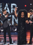AMERICAN IDOL: Host Ryan Seacrest, Contestant La'Porsha Renae and Trent Harmon during the AMERICAN IDOL Finale airing Thursday, April 7 (8:00-10:06 PM ET Live/PT tape-delayed) on FOX. © 2016 FOX Broadcasting Co. Cr: Ray Mickshaw/FOX