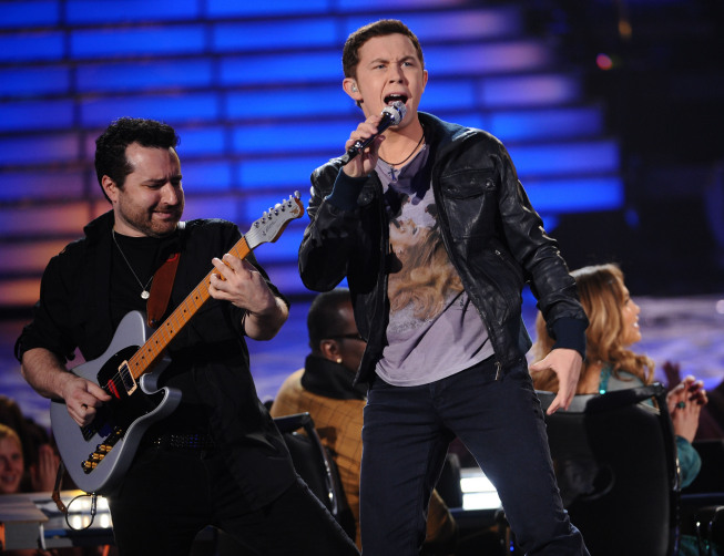 AMERICAN IDOL: Scotty McCreery performs at the AMERICAN IDOL finals airing Tuesday, May 24 (8:00-9:00- PM ET/PT) on FOX. CR: Michael Becker / FOX.