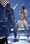 AMERICAN IDOL: L-R: 50 Cent and Nicole Scherzinger perform on AMERICAN IDOL Thursday, May 19 (8:00-9:00 PM ET/PT) on FOX. CR: Michael Becker / FOX.