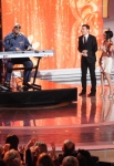AMERICAN IDOL: Stevie Wonder sings to help celebrate Steven Tyler's birthday on AMERICAN IDOL airing Thursday, March, 24 (8:00-9:00- PM ET/PT) on FOX. CR: Michael Becker / FOX.