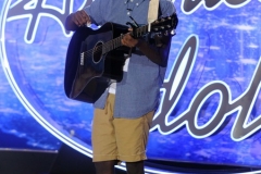 AMERICAN IDOL XV: Atlanta Auditions: AMERICAN IDOL will begin its 15th – and farewell – season with a special two-night, four-hour premiere event Wednesday, Jan. 6 (8:00-10:00 PM ET/PT) and Thursday, Jan. 7 (8:00-10:00 PM ET/PT) on FOX. AMERICAN IDOL XV continues on Wednesdays (8:00-9:00 PM ET/PT) and Thursdays (8:00-10:00 PM ET/PT). Pictured: Contestant Lee Jean auditions in front of the judges at AMERICAN IDOL XV. © 2016 Fox Broadcasting Co. Cr: Michael Becker / FOX.