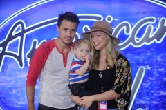 AMERICAN IDOL XV: Little Rock Auditions: AMERICAN IDOL will begin its 15th ??? and farewell ??? season with a special two-night, four-hour premiere event Wednesday, Jan. 6 (8:00-10:00 PM ET/PT) and Thursday, Jan. 7 (8:00-10:00 PM ET/PT) on FOX. AMERICAN IDOL XV continues on Wednesdays (8:00-9:00 PM ET/PT) and Thursdays (8:00-10:00 PM ET/PT). Pictured: AMERICAN IDOL Season 8 winner Kris Allen with contestants at AMERICAN IDOL XV. © 2016 Fox Broadcasting Co. Cr: Michael Becker / FOX.