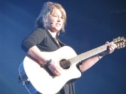 crystal-bowersox-manchester-1