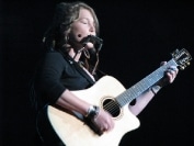 crystal-bowersox-manchester-16