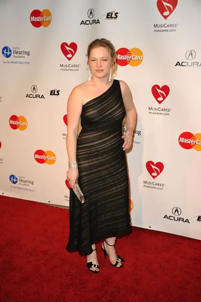 arrives at the 2011 MusiCares Person of the Year Tribute to Barbra Streisand held at the Los Angeles Convention Center on February 11, 2011 in Los Angeles, California.