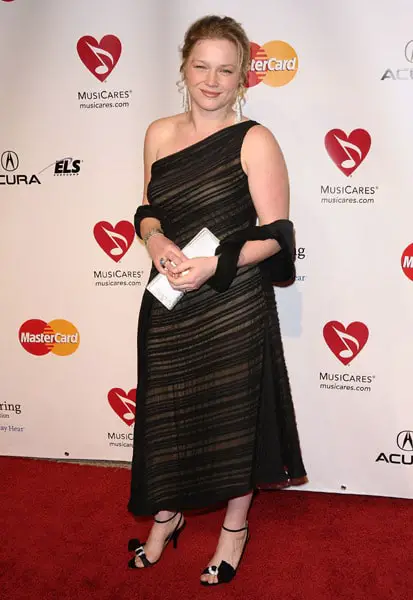 attends the 2011 MusiCares Person of the Year at Los Angeles Convention Center on February 11, 2011 in Los Angeles, California.