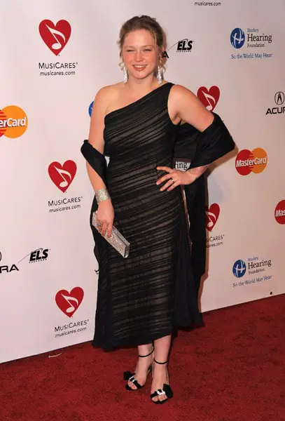 arrives at the 2011 MusiCares Person Of the Year Honoring Barbra Streisand at the Los Angeles Convention Center on February 11, 2011 in Los Angeles, California.