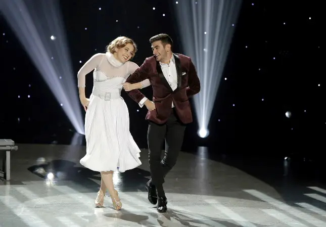 SO YOU THINK YOU CAN DANCE: L-R: Top 10 contestant Jana “JaJa” Vankova and all-star Ricky Ubeda perform a Broadway routine to “Let’s Face The Music And Dance” choreographed by Al Blackstone on the Season Finale of SO YOU THINK YOU CAN DANCE airing Monday, September 14 (8:00-10:00 PM ET live/PT tape-delayed) on FOX. ©2015 FOX Broadcasting Co. Cr: Adam Rose