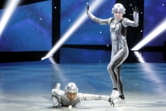 SO YOU THINK YOU CAN DANCE: Top 4 contestants Hailee Payne (R) and Virgil Gadson perform a Hip-Hop routine to “Runnin’” choreographed by Pharside & Phoenix on the Season Finale of SO YOU THINK YOU CAN DANCE airing Monday, September 14 (8:00-10:00 PM ET live/PT tape-delayed) on FOX. ©2015 FOX Broadcasting Co. Cr: Adam Rose