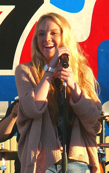 Danielle Bradbery performs at the York Fair September 14, 2013. Photo credit: Mark Franklin for the York Dispatch.