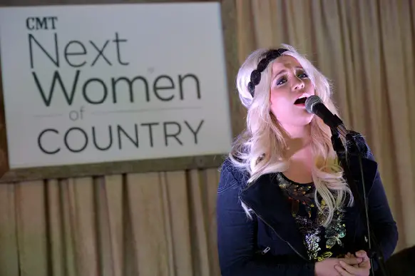 Lauren Alaina performs at Next Women Of Country showcase-Nov 2013