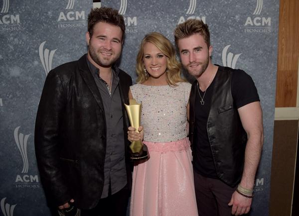 Carrie Underwood & The Swon Brothers-ACM Honors 2014-Photo Credit: Jason Davis, Getty