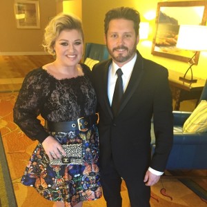 kellyclarkson-celebrityfightnight2015
