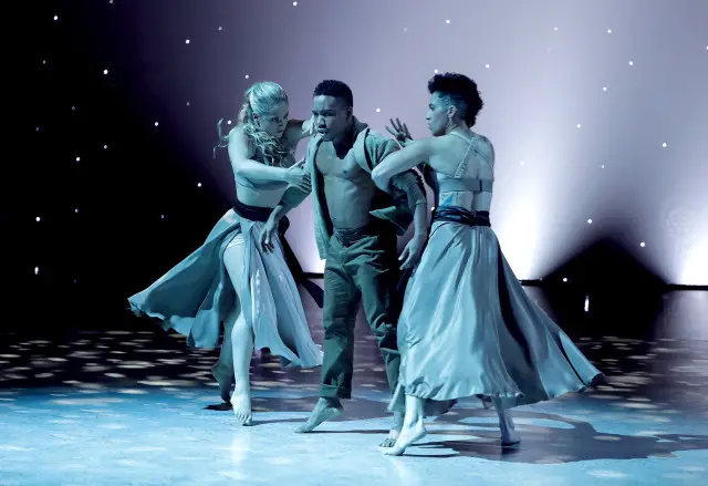 SO YOU THINK YOU CAN DANCE: L-R: Top 20 contestants Alexia Meyer, Virgil Gadson and Megan “Megz” Alfonso perform a Contemporary routine choreographed by Dee Caspary on SO YOU THINK YOU CAN DANCE airing Monday, July 20 (8:00-10:00 PM ET live/PT tape-delayed) on FOX. ©2015 FOX Broadcasting Co. Cr: Adam Rose