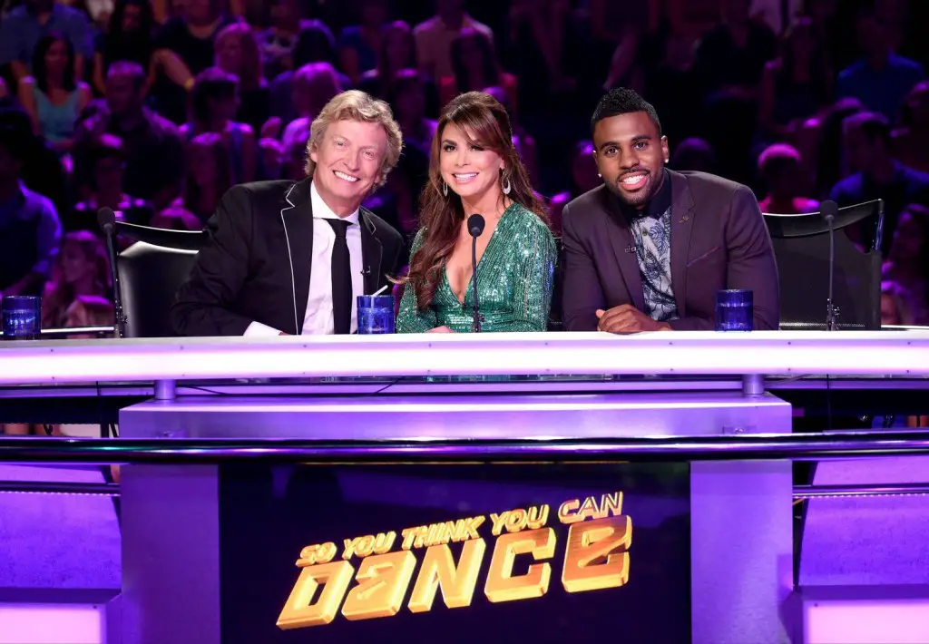JUDGES: SO YOU THINK YOU CAN DANCE: L-R: Resident judges Nigel Lythgoe, Paula Abdul and Jason Derulo on SO YOU THINK YOU CAN DANCE airing Monday, September 7 (8:00-10:00 PM ET live/PT tape delayed) on FOX. ©2015 FOX Broadcasting Co. Cr: Michael Becker