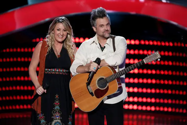 The Voice 9 Recap Blind Auditions #3 Live Blog and VIDEOS -- Pictured: Jubal and Amanda -- (Photo by: Tyler Golden/NBC)