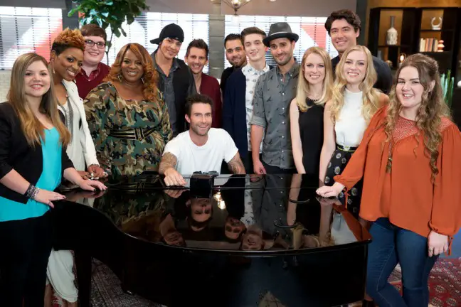 THE VOICE -- "Team Adam Battle Reality" -- Pictured: (l-r) Amanda Ayala, Cassandra Robertson, Jordan Smith, Regina Love, Manny Cabo, Keith Semple, Adam Levine, Dustin Monk, Chance Pena, Viktor Kiraly, Andi Peot, James Dupre, Alex Peot, Shelby Brown-- (Photo by: Tyler Golden/NBC) Monday, October 5 on NBC (8-10 p.m. ET)