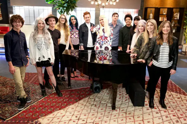 THE VOICE -- "Team Gwen Battle Reality" -- Pictured: (l-r) Braiden Sunshine, Kota Wade, Noah Jackson, Korin Bukowski, Ellie Lawrence, Jeffery Austin, Gwen Stefani, Chase Kerby, Tim Atlas, Alex Kandel, Summer Schappell, Hanna Ashbrook, Lyndsey Elm -- (Photo by: Tyler Golden/NBC)
